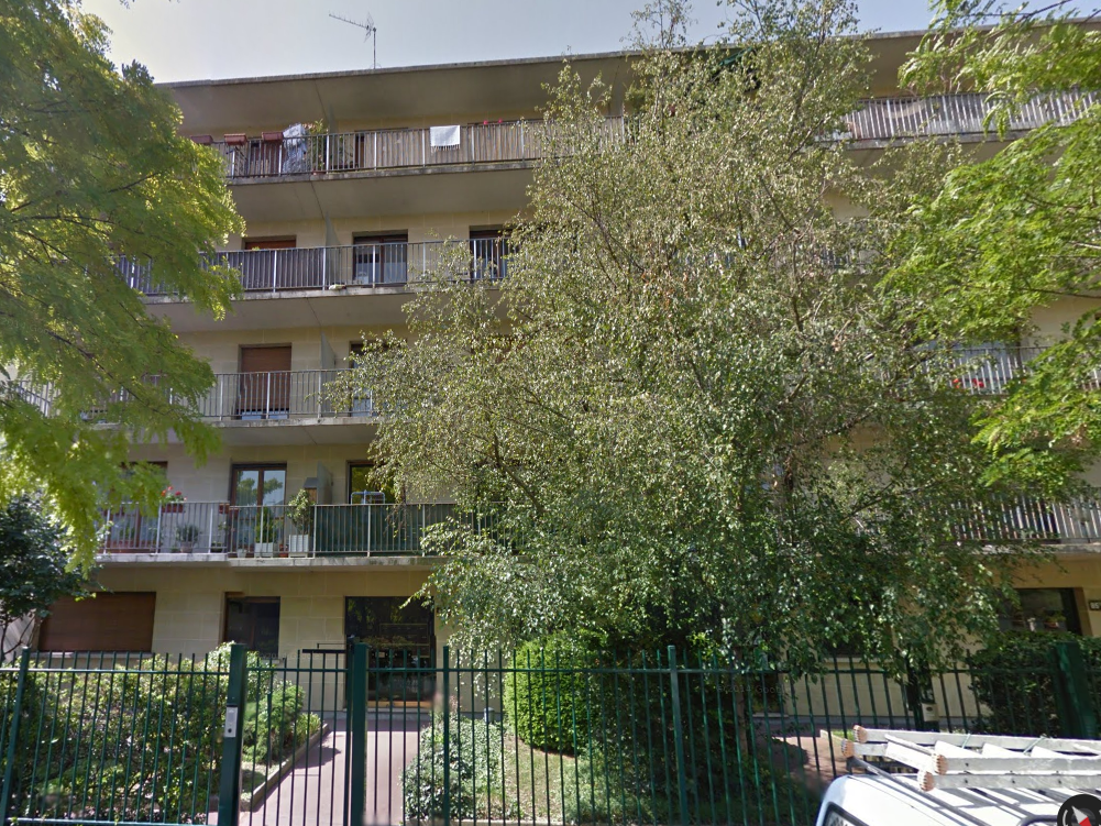 Hauts-de-Seine (92) : Rénovation de la toiture-terrasse d’un bâtiment résidentiel par une copropriété.